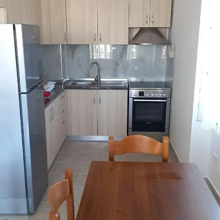 Apartment Golemi Apartament
